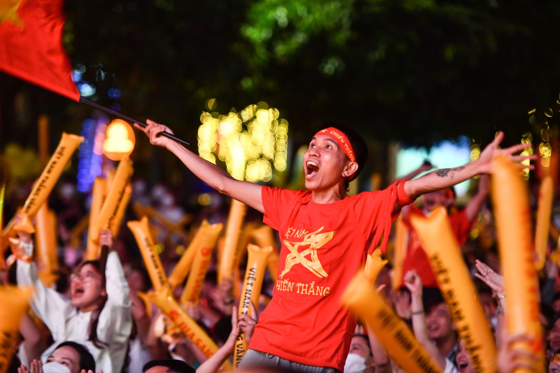 CDV o TP.HCM vo oa sau chien thang cua U23 Viet Nam hinh anh