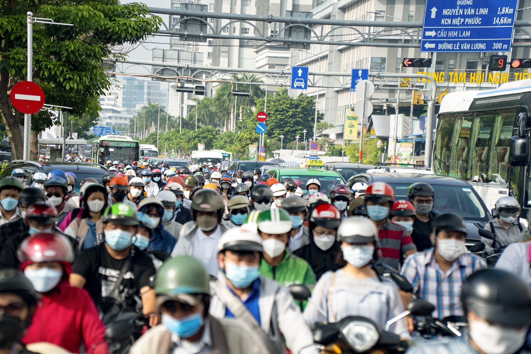 Ket xe quanh cao oc tai TP.HCM hinh anh