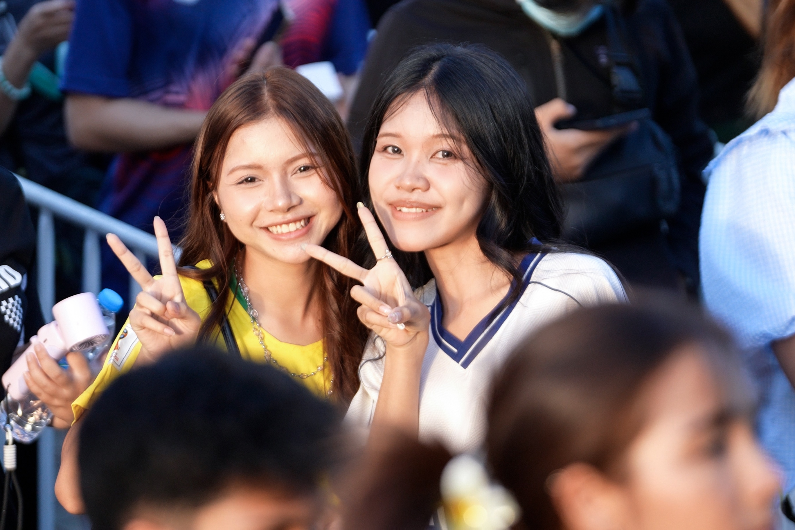 Khong khi soi dong tai Rajamangala truoc gio khai mac SEA Games 33 hinh anh