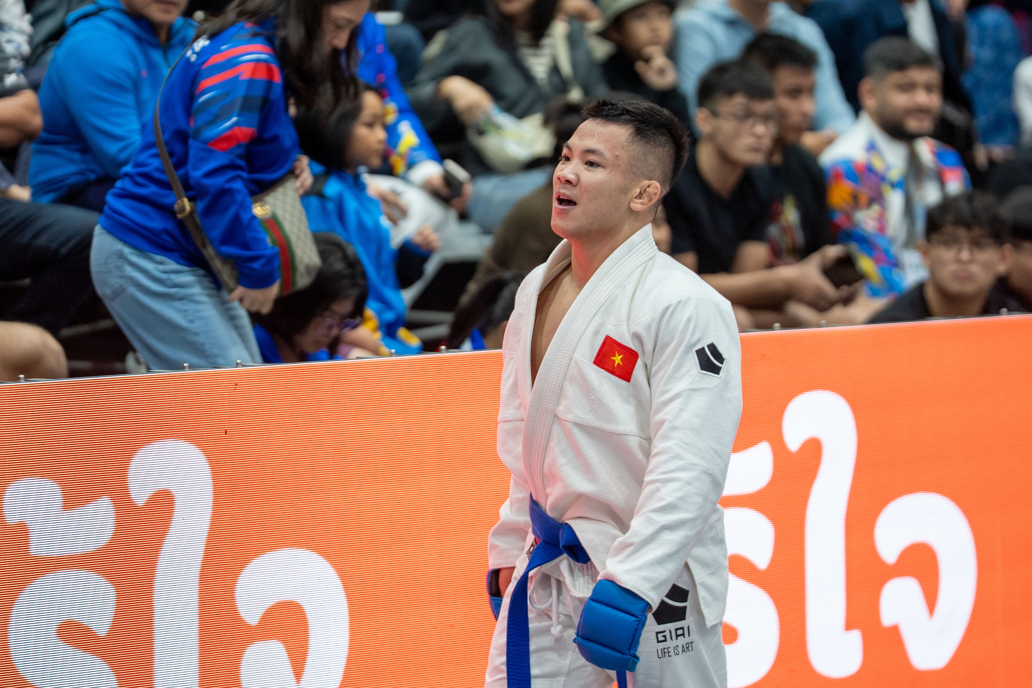 Nha vo dich SEA Games Dao Hong Son thua ngay tran dau hinh anh
