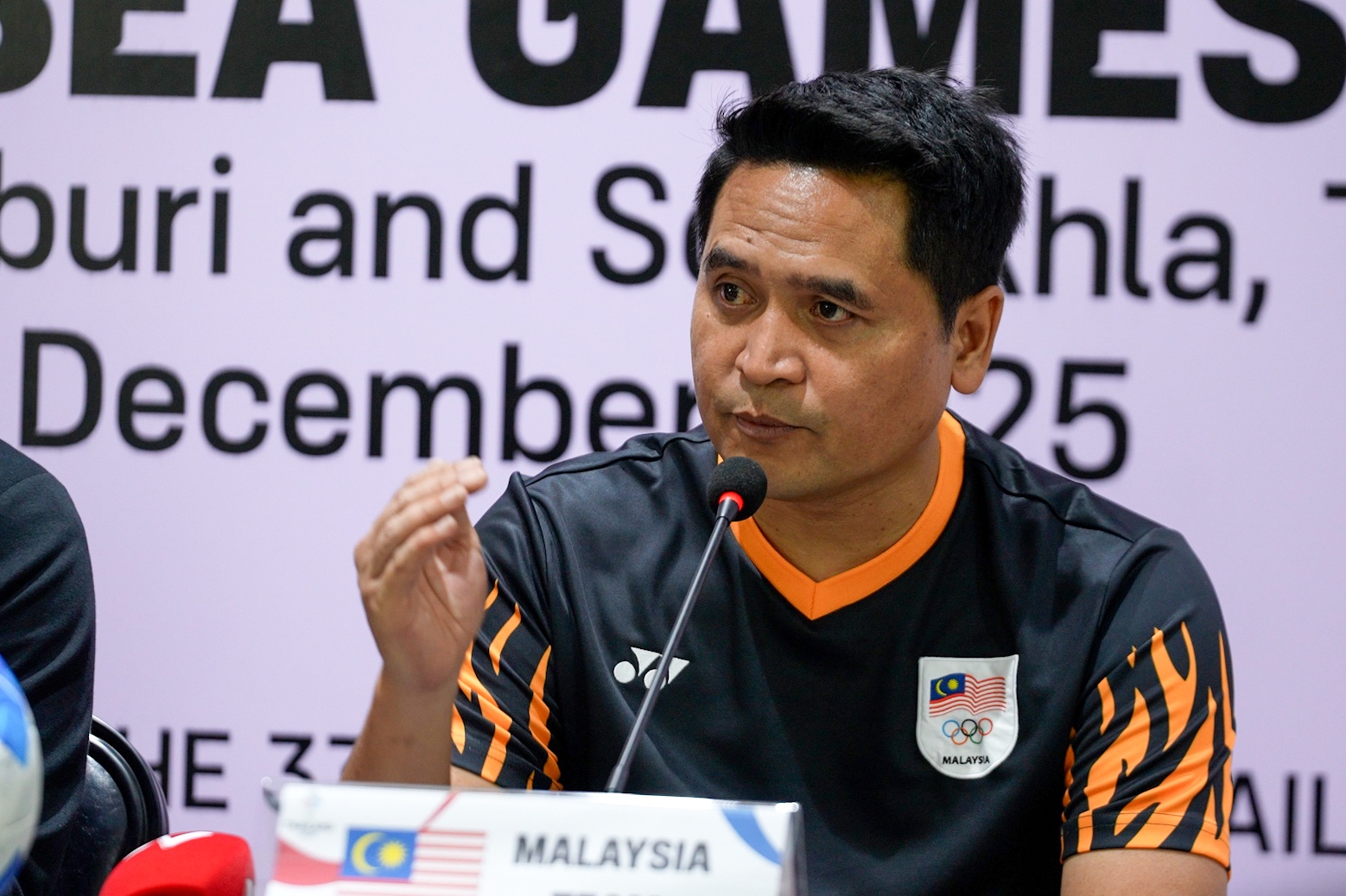 HLV Malaysia: Thua Viet Nam vi choi te o hiep mot hinh anh