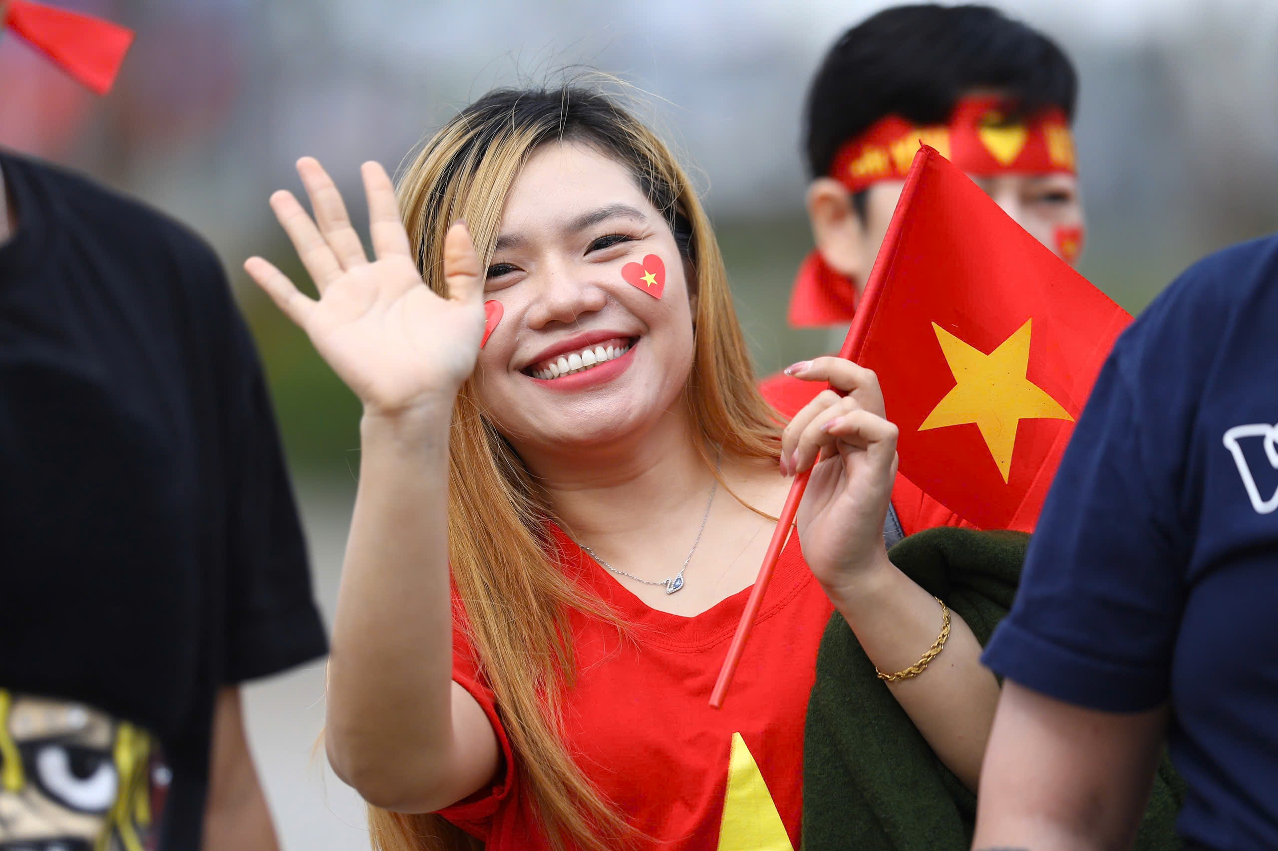 Co dong vien dat tron niem tin vao U22 Viet Nam hinh anh