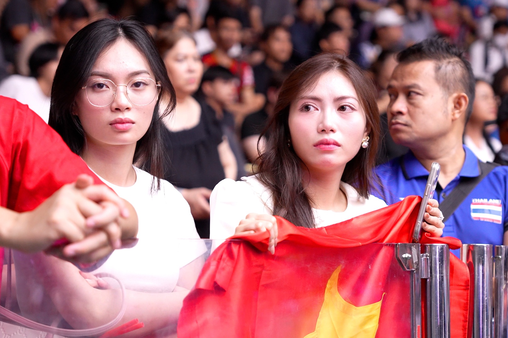 CDV an ui tuyen nu bong chuyen sau that bai dang tiec truoc Thai Lan hinh anh