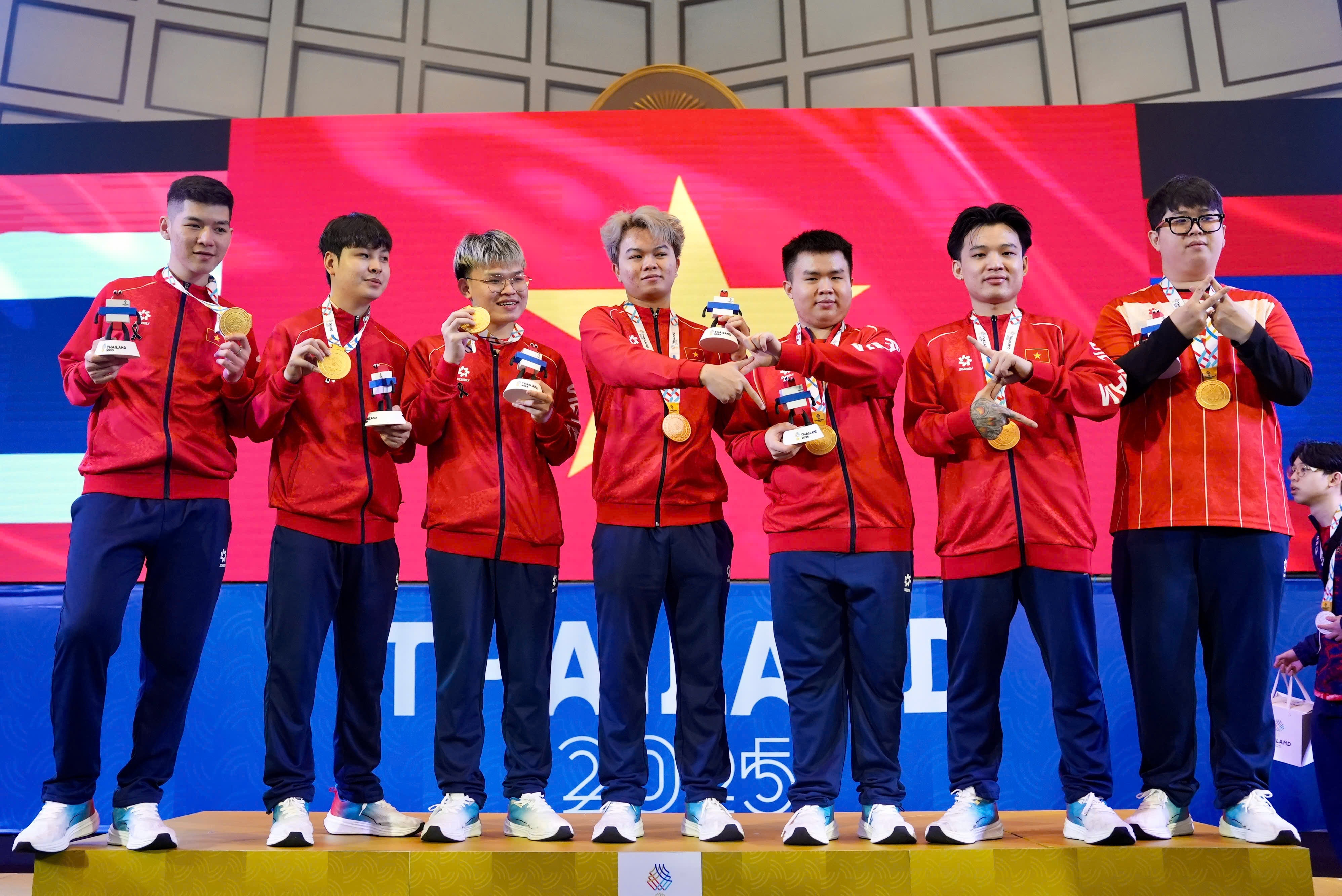 Quoc Huy (Maris) noi ve sai lam o van 5 truoc Thai Lan hinh anh