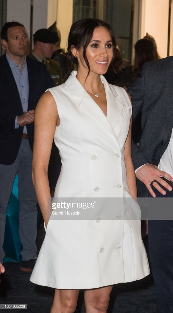 thoi trang bau cua Meghan Markle anh 10