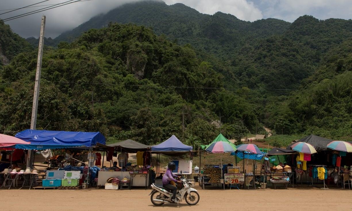 Giai cuu doi bong nhi hang Tham Luang anh 2