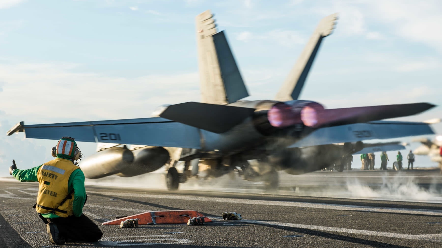 tau san bay My thach thuc Trung Quoc o Bien Dong anh 4