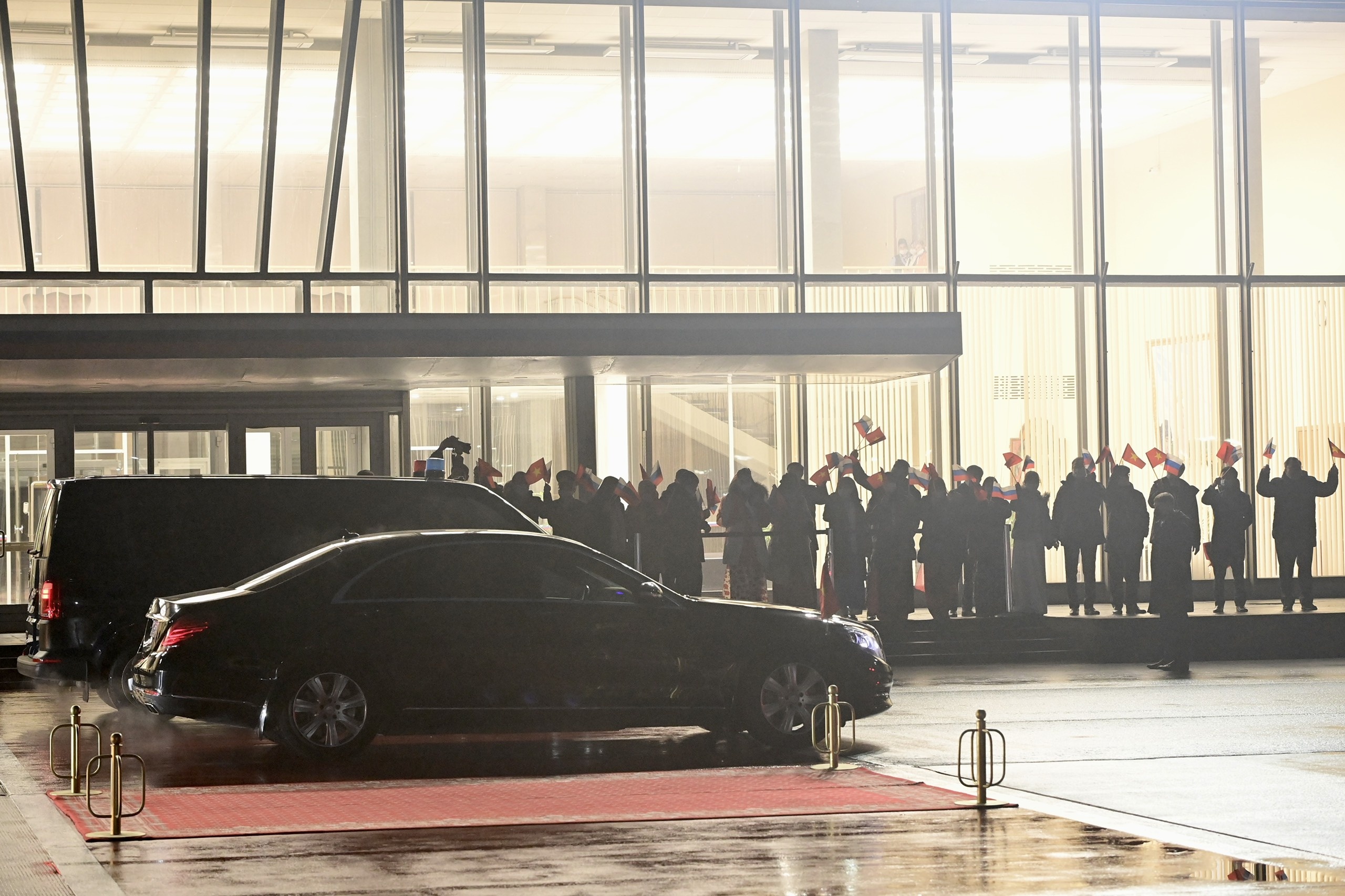 Chu tich nuoc Nguyen Xuan Phuc,  Chu tich nuoc cong du,  Nga - Thuy Si anh 8