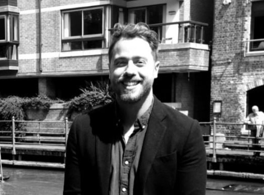 GV nguoi Anh: 'Viet Nam qua tot voi toi! Toi muon den dap an tinh' hinh anh