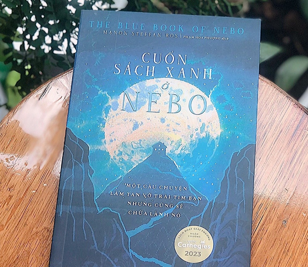 Cuon sach tuong tuong ve the gioi sau tham hoa hat nhan hinh anh