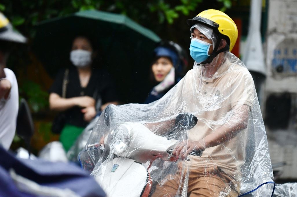 Ha Noi mua giong, nang nong diu dan hinh anh
