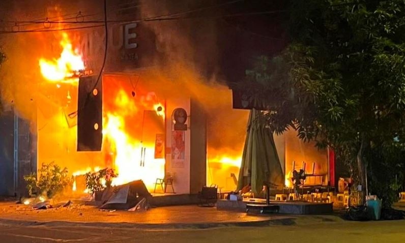 Chay cua hang MIXUE o TP Ha Tinh hinh anh