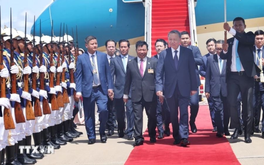 Chu tich nuoc To Lam anh 4