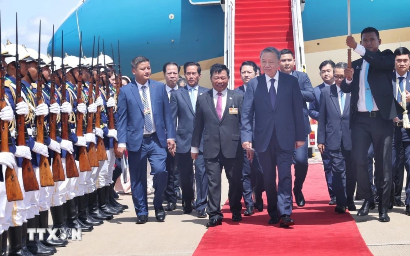 Chu tich nuoc To Lam anh 3