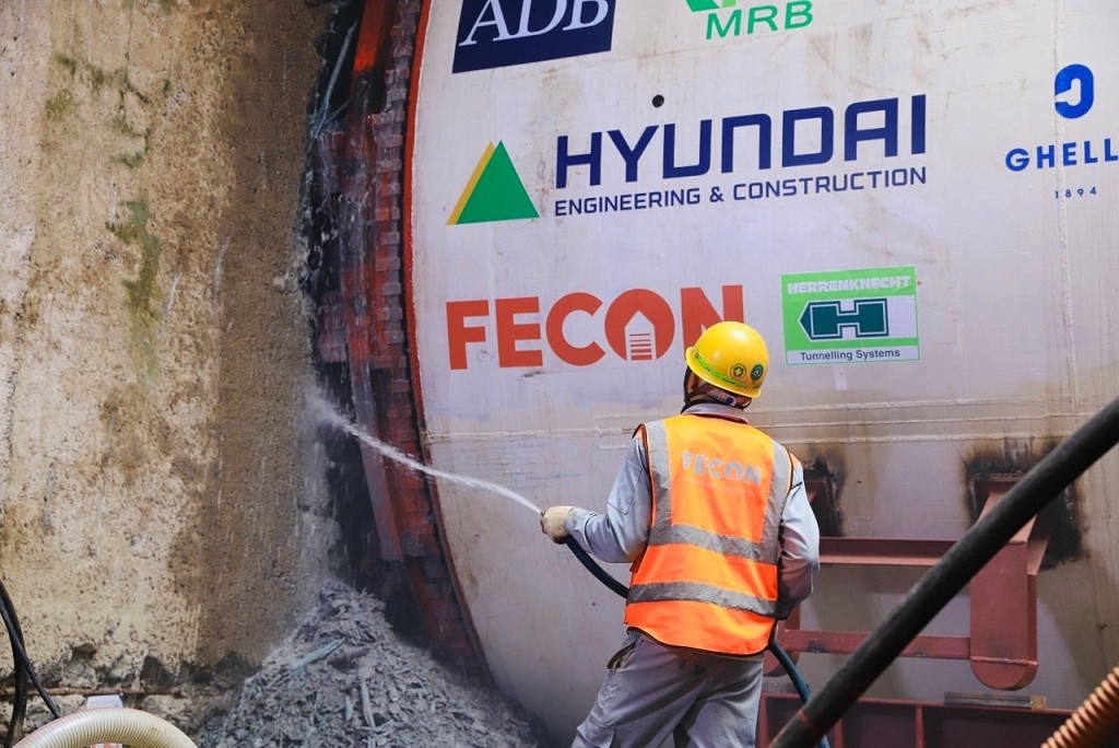 Bat dau khoan 4 km ham metro Nhon - ga Ha Noi hinh anh