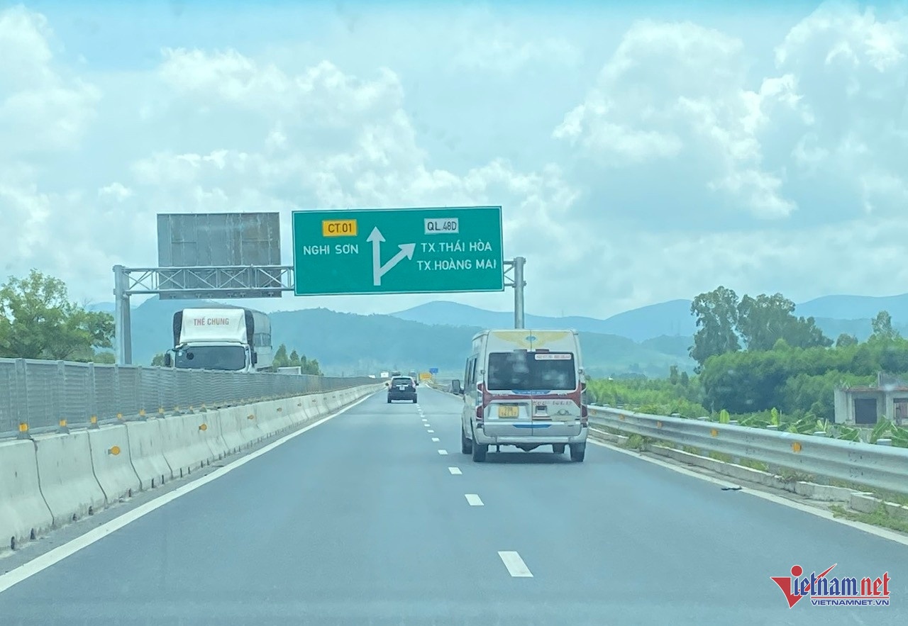 thu phi duong cao toc anh 1