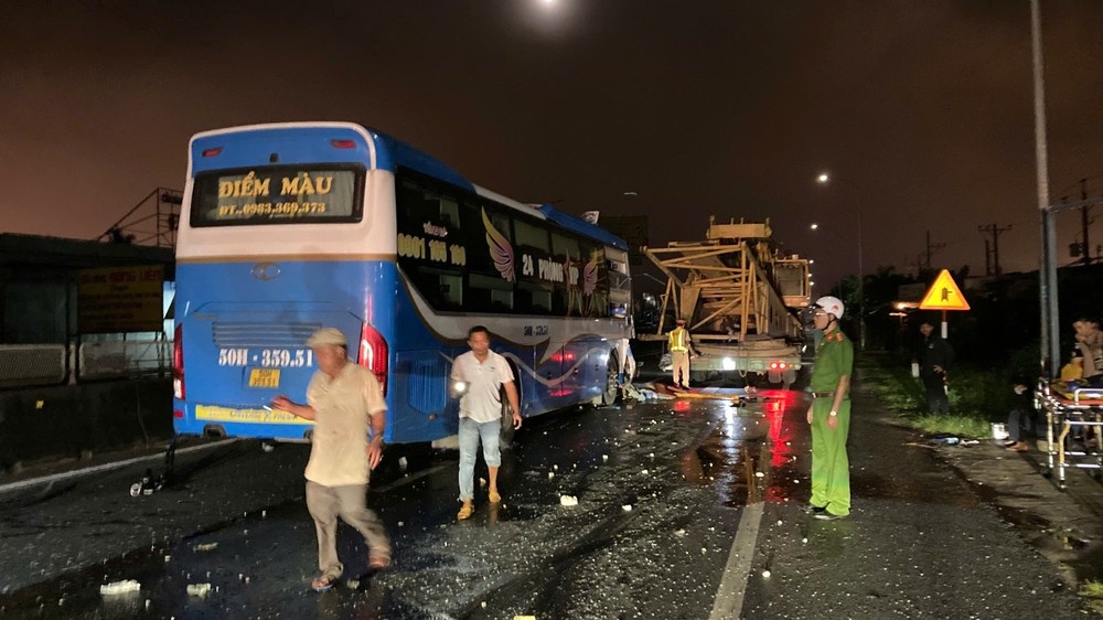 Xe giuong nam nat dau anh 1