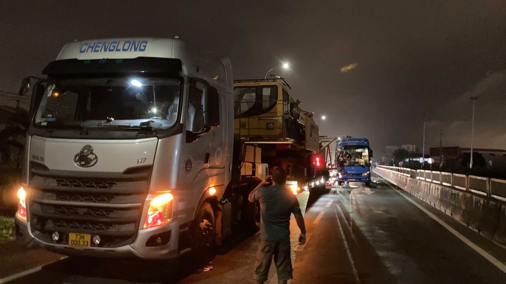 Xe giuong nam nat dau anh 3