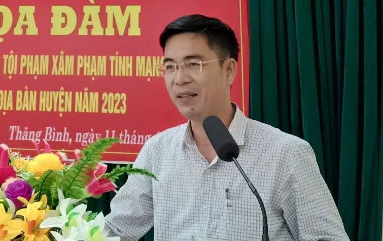 Dieu dong nhan su anh 1