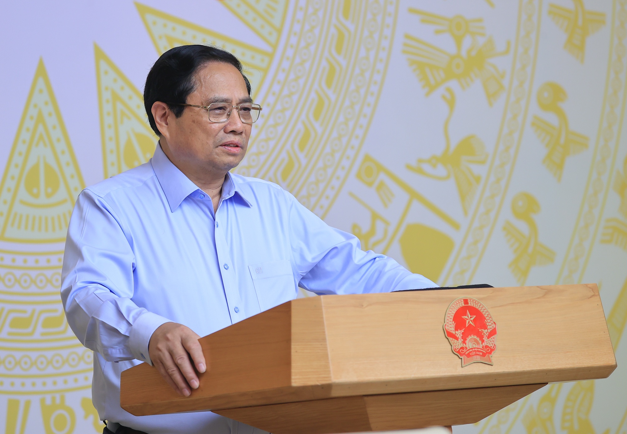 Hoi nghi cua Thuong truc Chinh phu lam viec voi cac doanh nghiep lon hinh anh