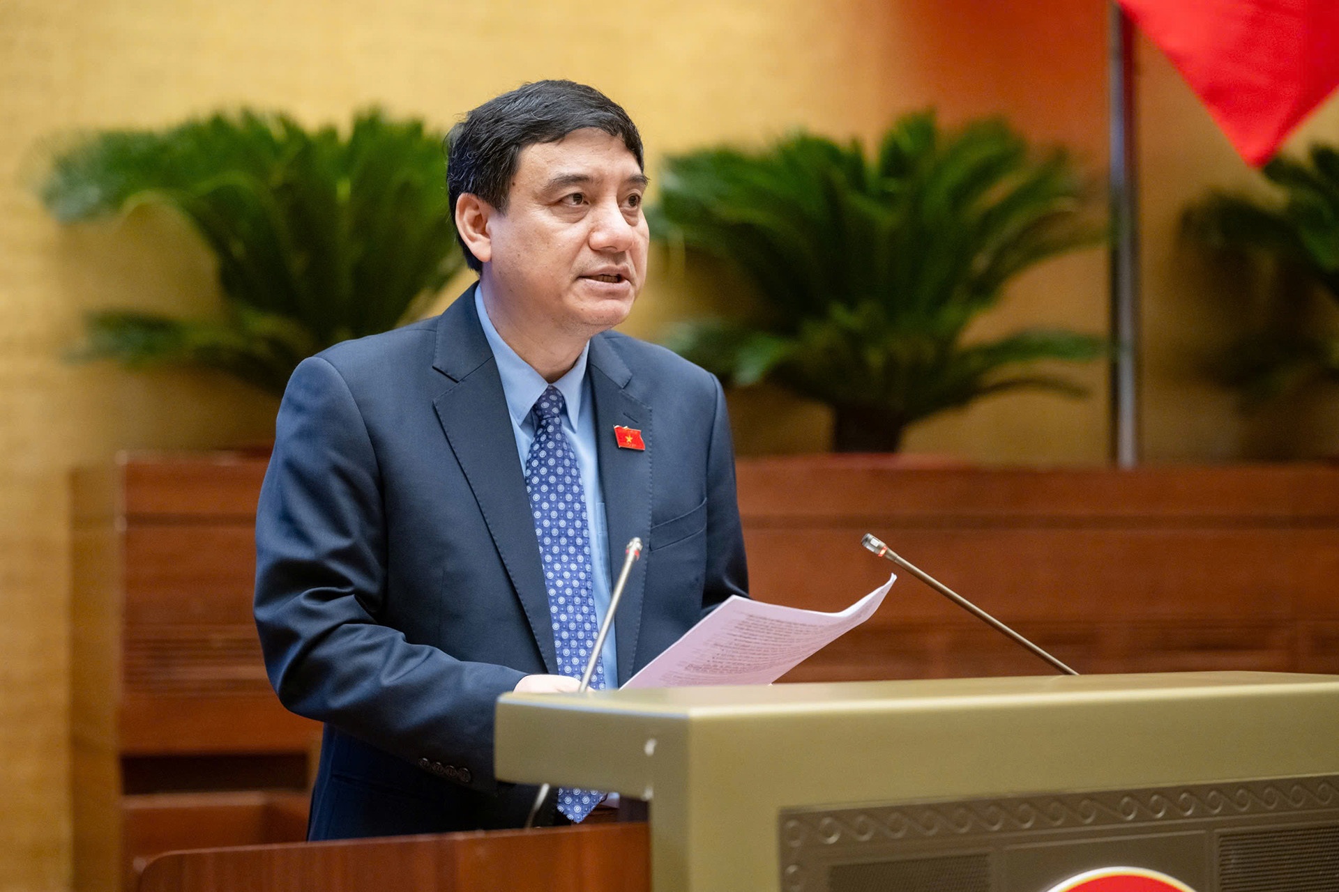 Bo truong Nguyen Van Hung anh 1