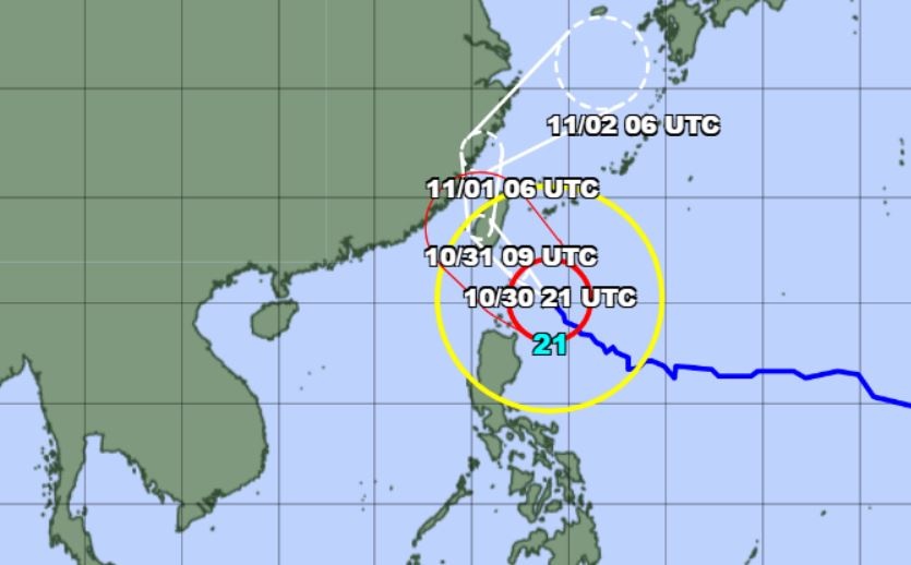 Bao Kong-rey anh huong Bien Dong, Trung Bo mua to cuc bo hinh anh