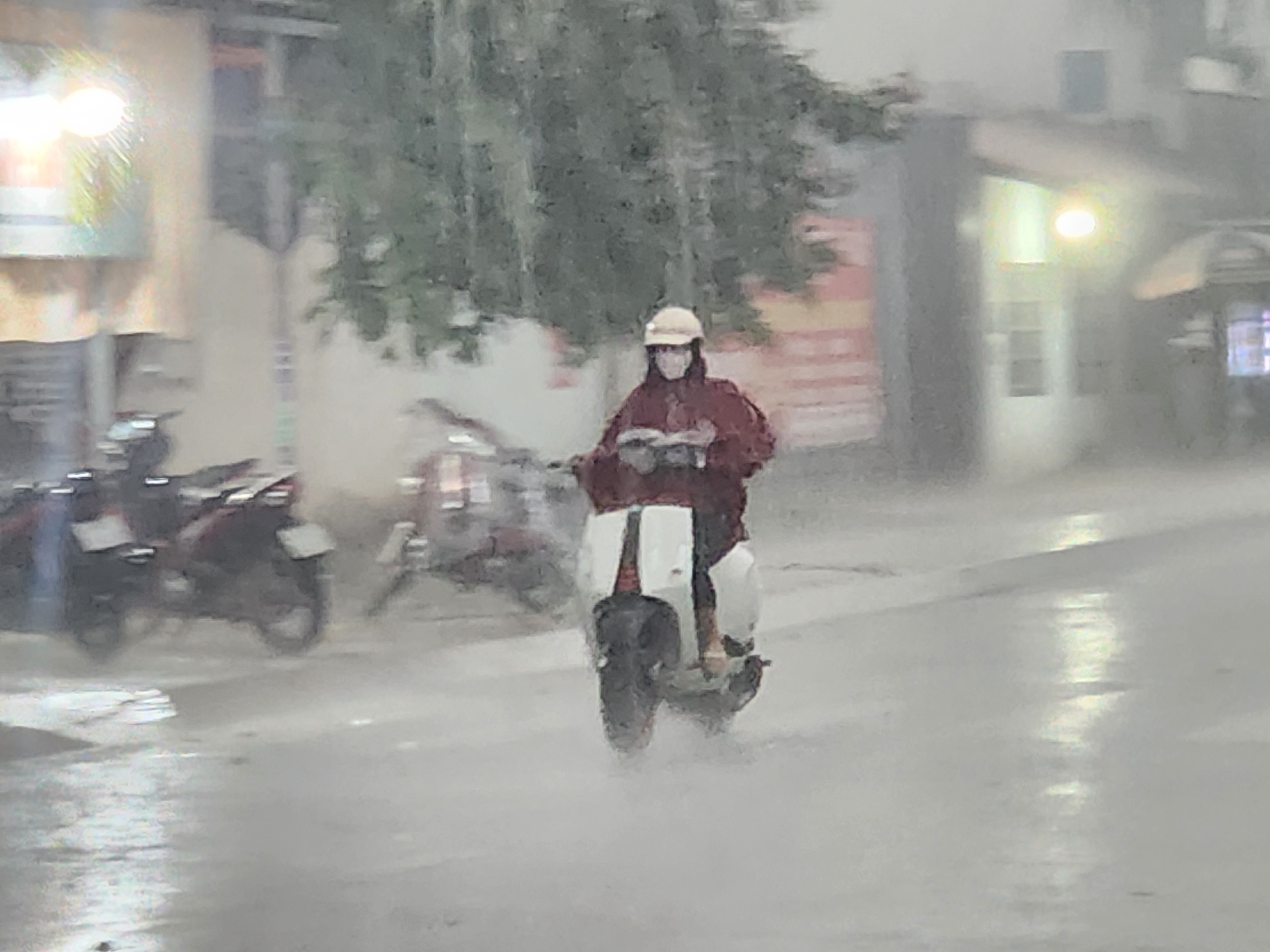 TP.HCM mua thang 11 anh 1