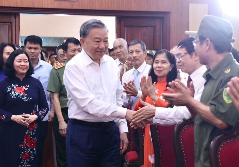 Chu tich nuoc du Ngay hoi toan dan bao ve an ninh To quoc hinh anh