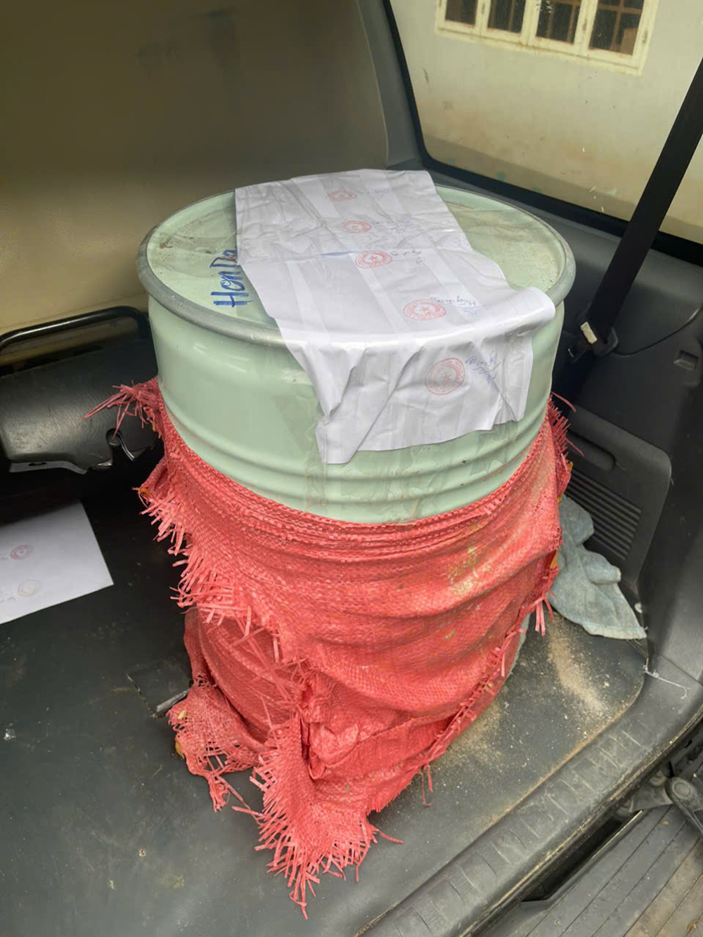 mua chat kich doc xyanua anh 5