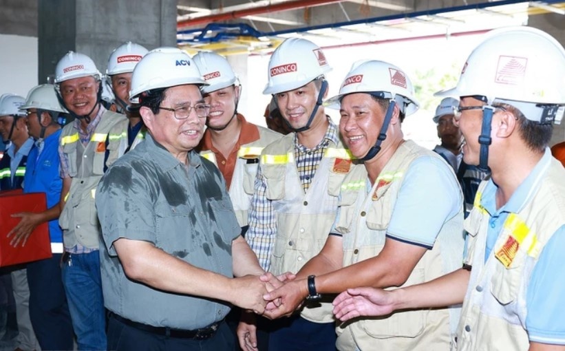 Thu tuong: Phat trien giao thong lam nen tang de phat trien ben vung hinh anh