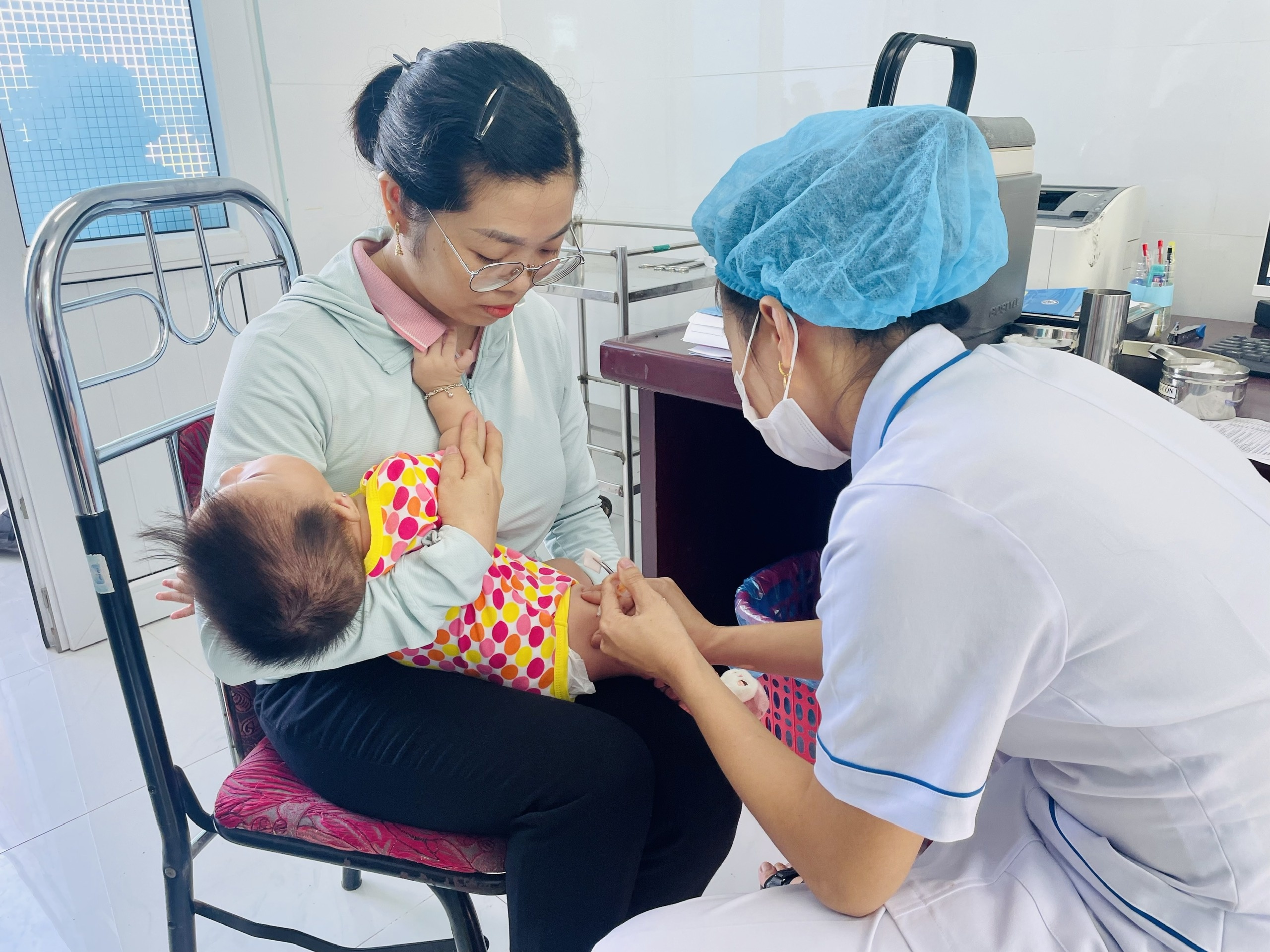 vaccine benh truyen nhiem anh 1