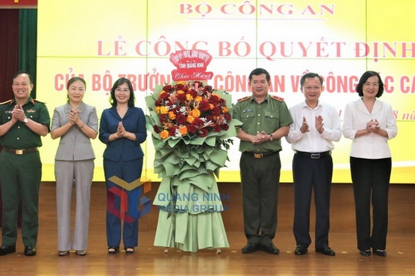 Thieu tuong Dinh Van Noi lam Cuc truong Cuc An ninh chinh tri noi bo hinh anh