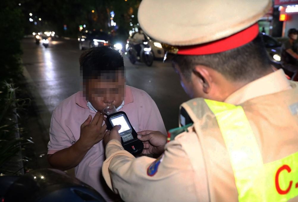 Thay doi lon trong quy dinh xu phat vi pham nong do con hinh anh