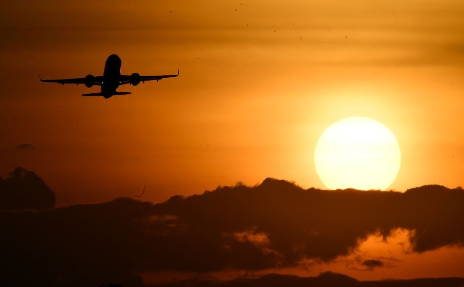 Ha Noi 3 ngay toi: Nang nong manh, sau mua giong giam nhiet hinh anh