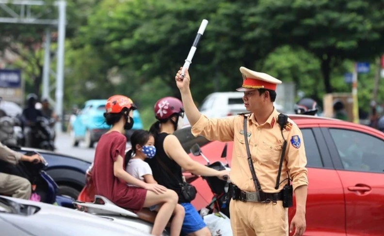 Ngay cuoi nghi le 2/9: Nguoi dan ve thu do, giao thong thong thoang hinh anh