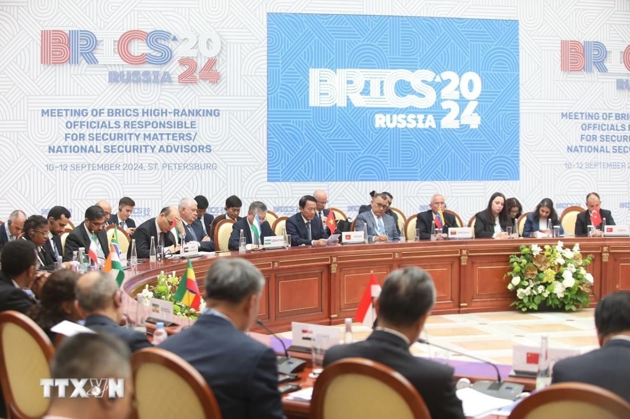 Luong Tam Quang Nga anh 1