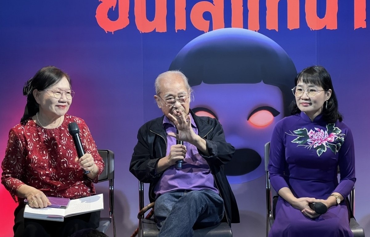 Tinh yeu Viet Nam cua nha tho Thai Lan hinh anh