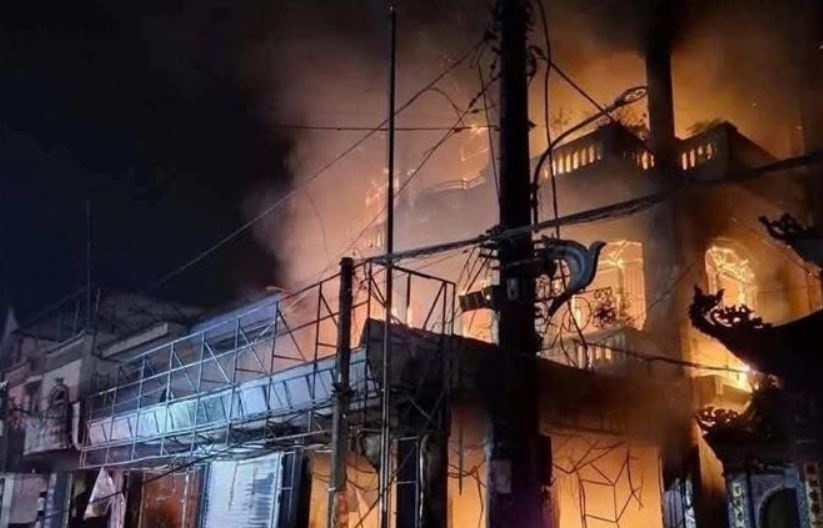 Chay lon cua hang xe dap dien o Bac Ninh, mot nguoi tu vong hinh anh