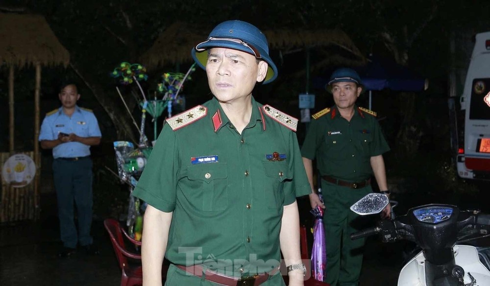 Roi may bay Yak-130 anh 2