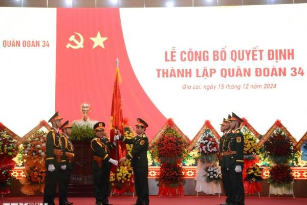 Cong bo Quyet dinh thanh lap Quan doan 34 hinh anh