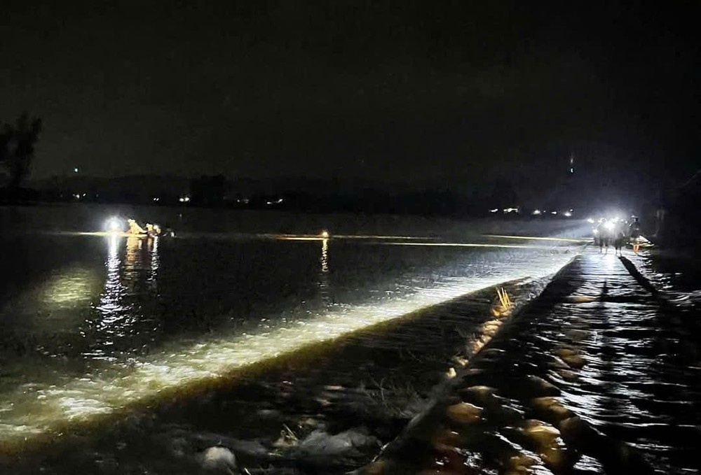 Hai hoc sinh lop 4 o Quang Nam duoi nuoc thuong tam hinh anh