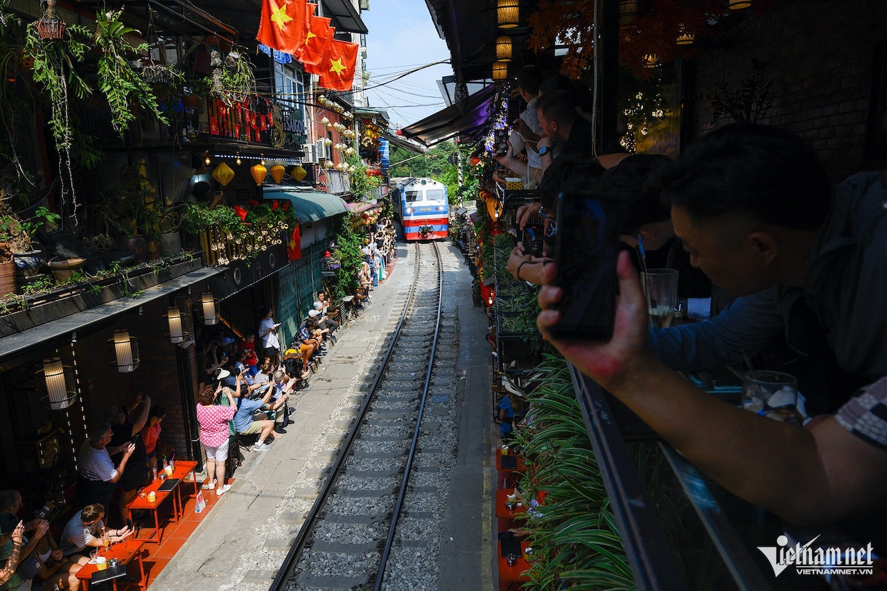 Ca phe duong tau anh 1