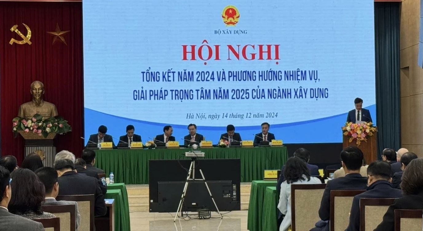 Bo Xay dung va Bo Giao thong Van tai sau sap nhap giam 40% so dau moi hinh anh