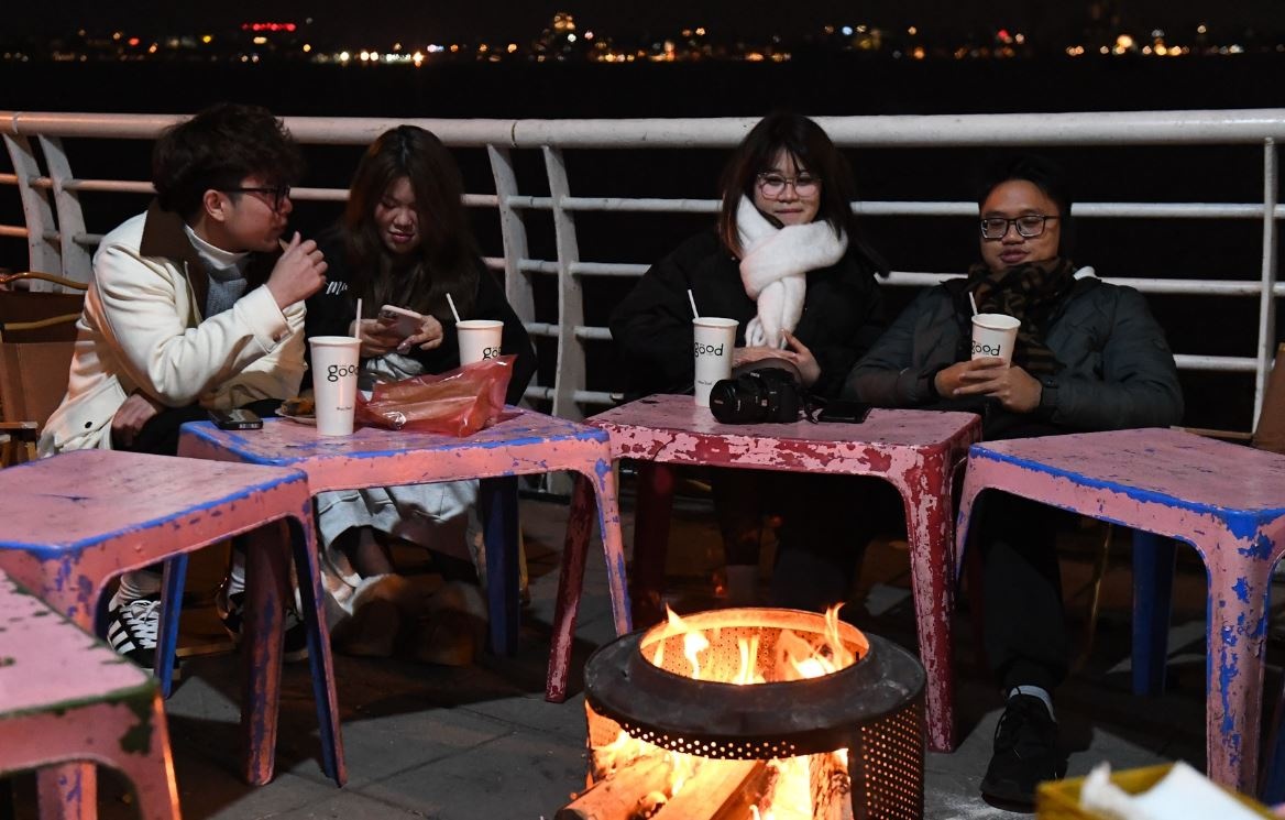 Ret dam 'bua vay' mien Bac, Ha Noi lanh 10 do C hinh anh