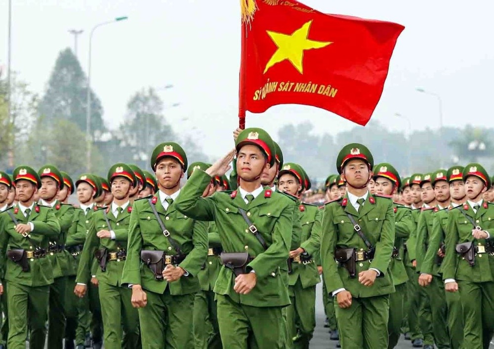 Bo Cong an huong dan trien khai de an sap xep cong an cap huyen hinh anh