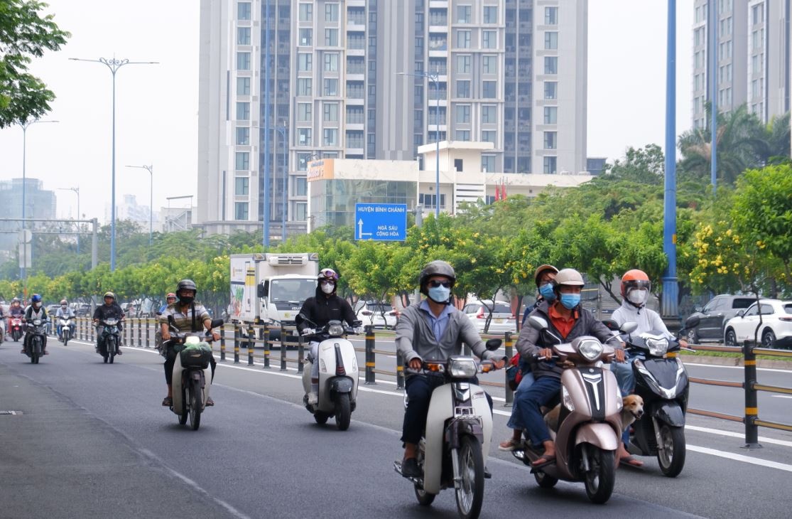 Thoi tiet TP.HCM tiep tuc se lanh, dem co mua rao hinh anh