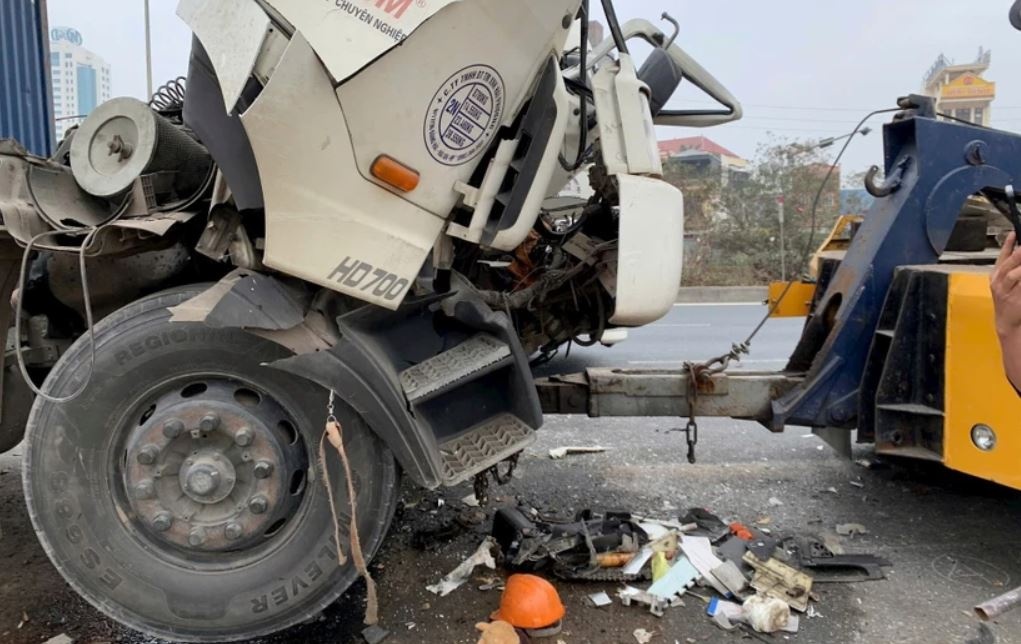 Tai nan lien hoan tren Quoc lo 5 qua Hai Duong, mot nguoi tu vong hinh anh