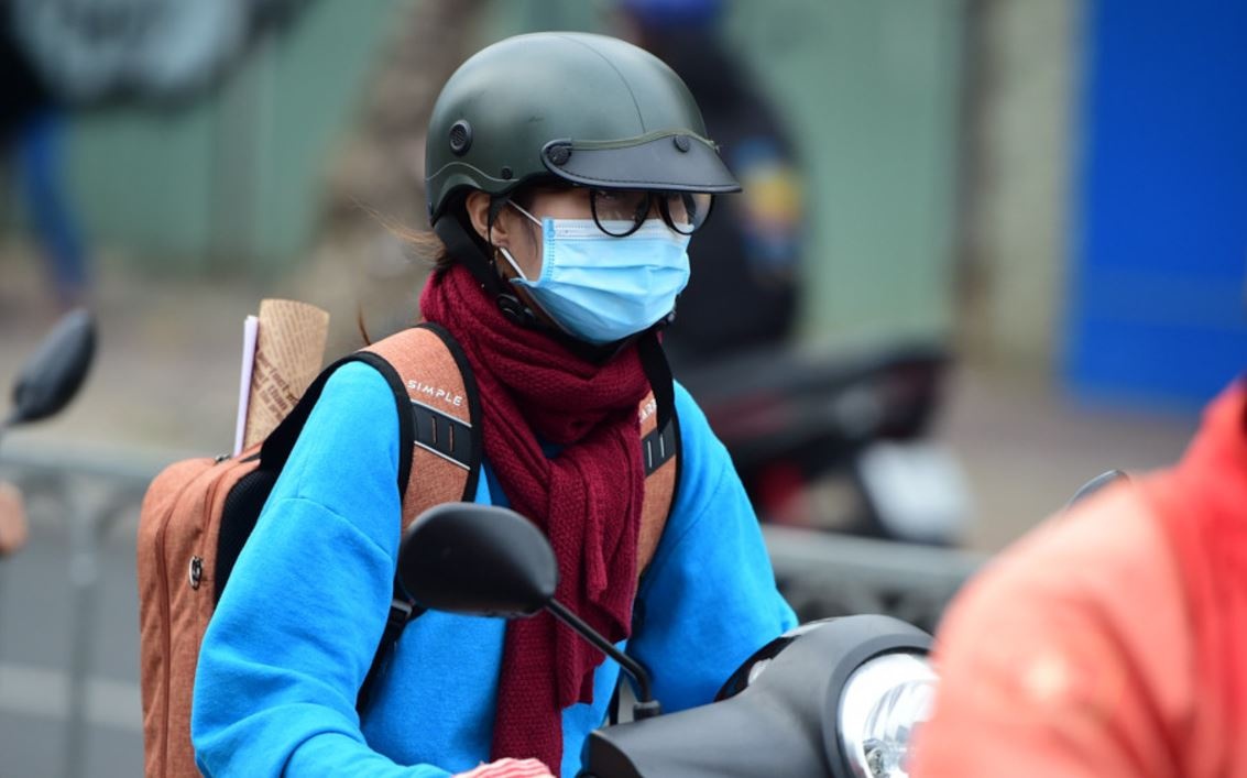 Khong khi lanh khuech tan xuong phia nam, anh huong toi TP.HCM hinh anh