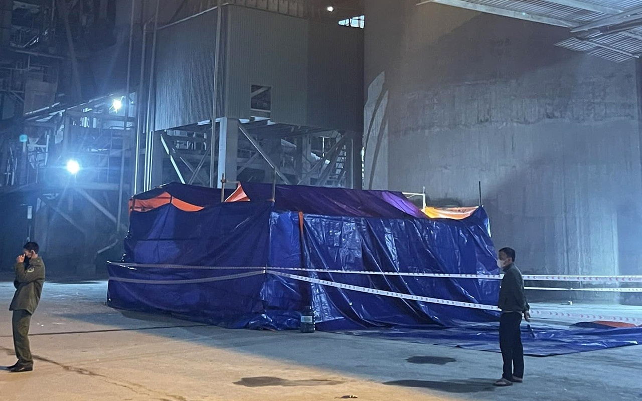 Nguyen nhan su co khien 3 nguoi tu vong tai nha may xi mang o Nghe An hinh anh