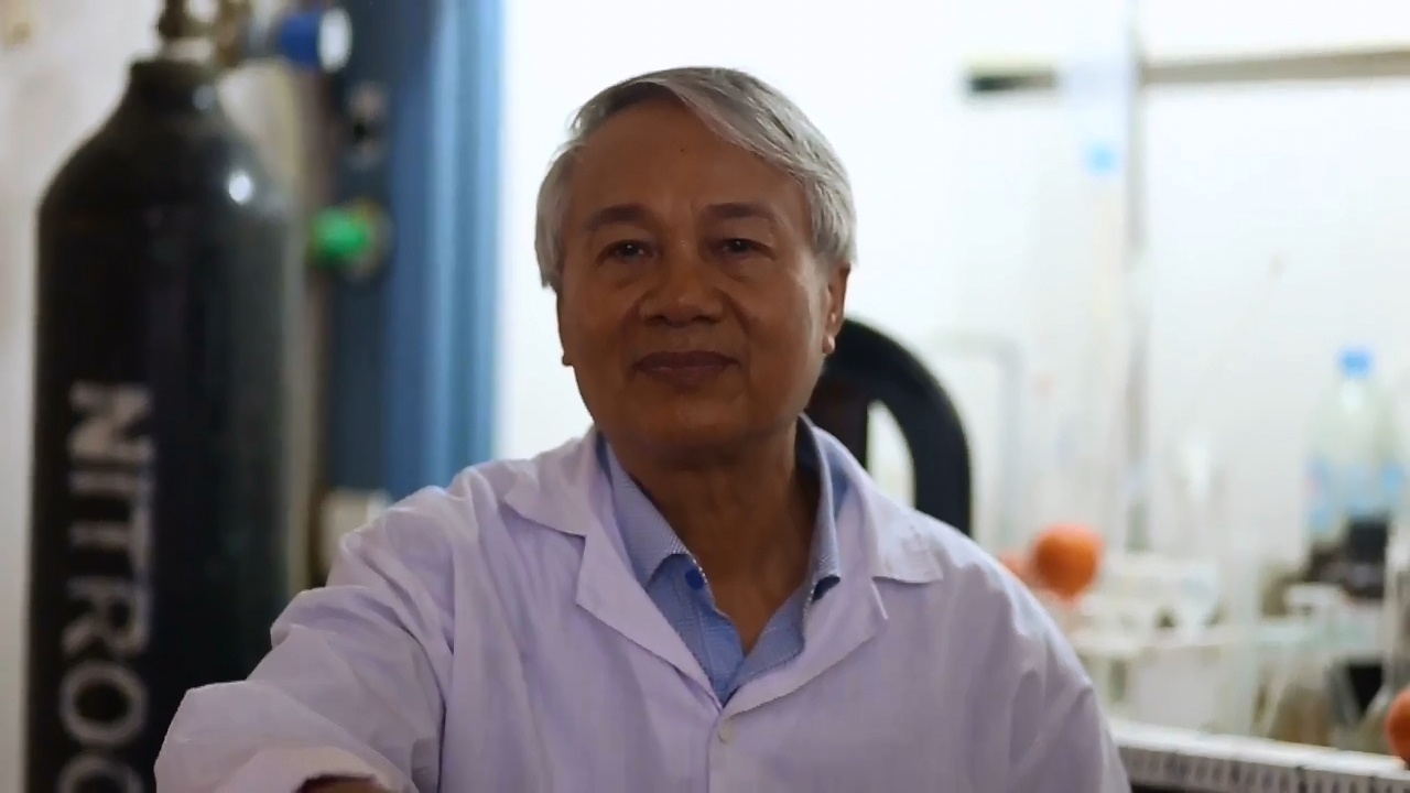 Y kien chuyen gia ve bong cuoi hinh anh